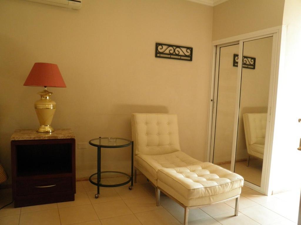 Granada Suites Hotel Amman Phòng bức ảnh
