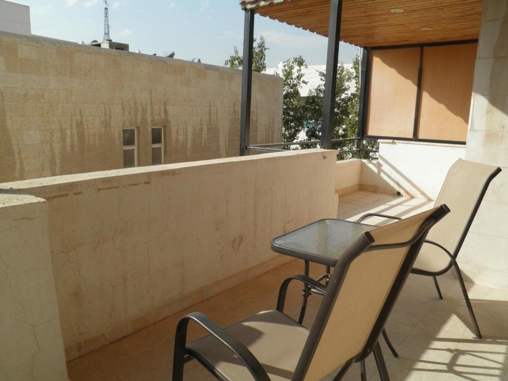 Granada Suites Hotel Amman Phòng bức ảnh
