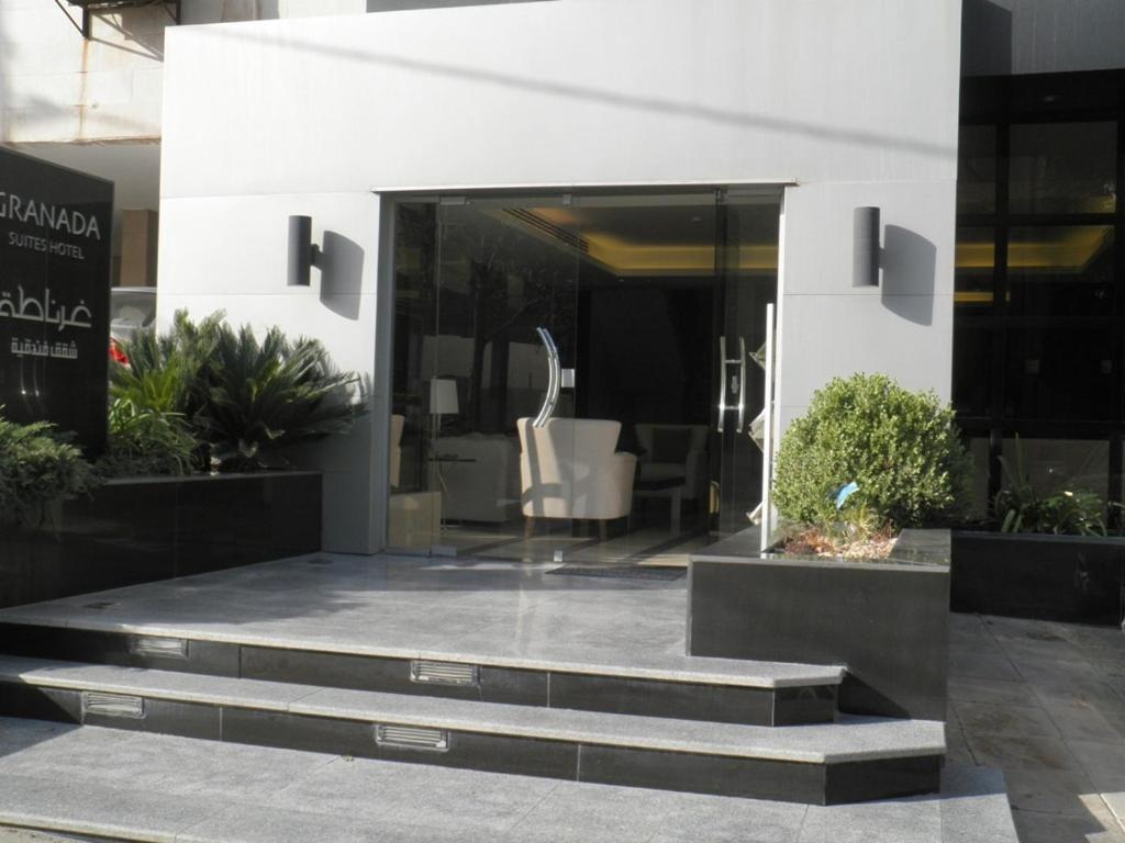 Granada Suites Hotel Amman Ngoại thất bức ảnh