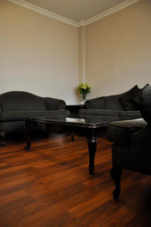 Granada Suites Hotel Amman Phòng bức ảnh